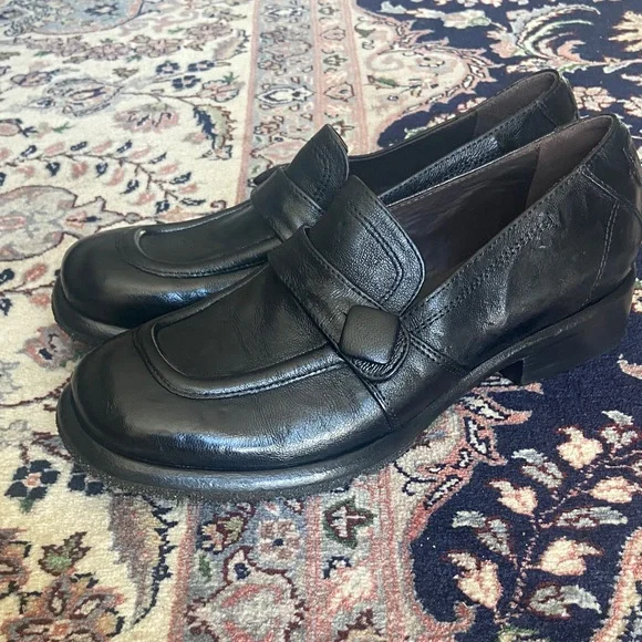 Untamed Street Ives Urban Slip On Shoe Penny Loafers  Classic Black Leather - Picture 2 of 15